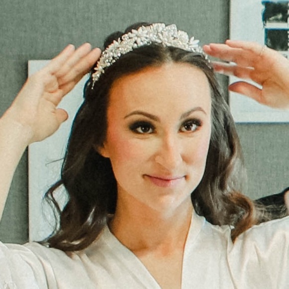 Bel Aire Bridal Statement gold/copper/rhinestone Tiara - Picture 13 of 13